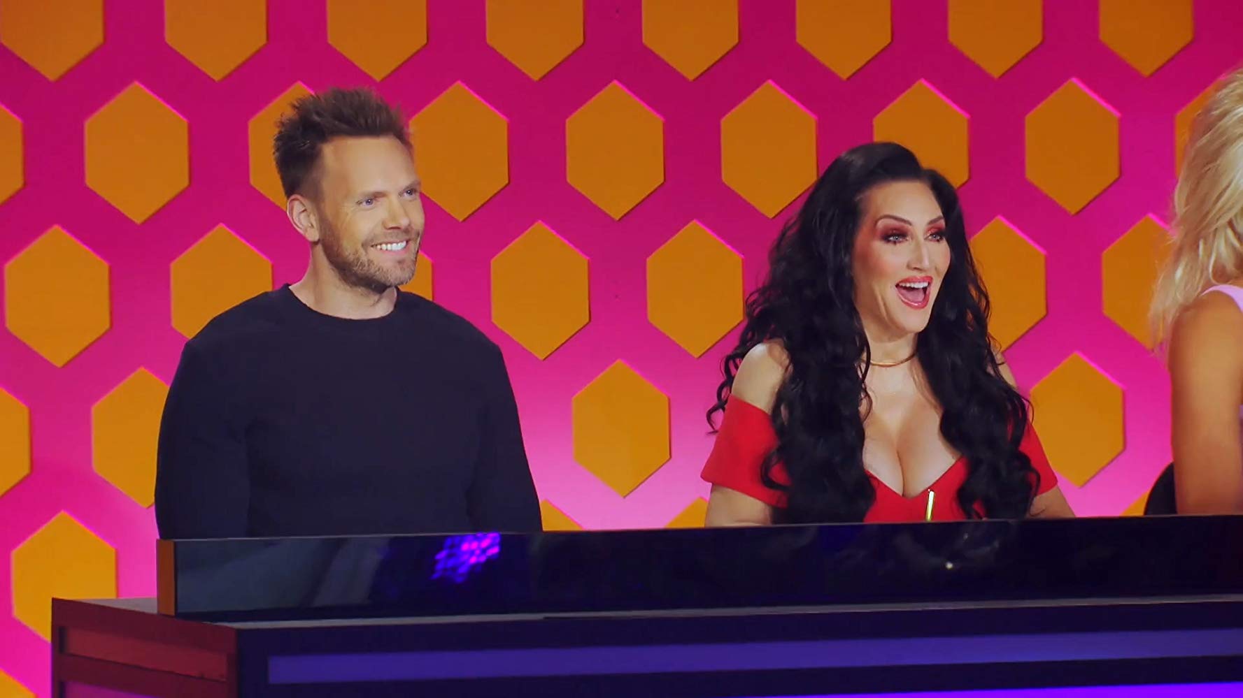 Joel Mchale Michelle Visage - HD Wallpaper 