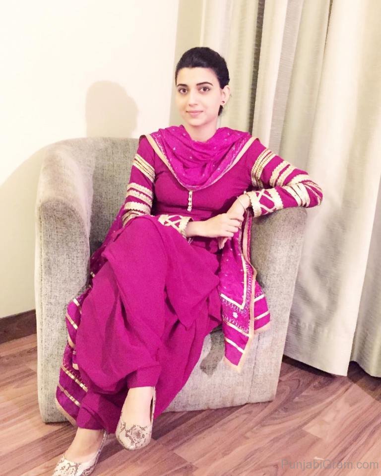 Pic Of Charming Nimrat Khaira - Punjabi Suit Nimrat Khaira - 768x959 Wallpaper Pic Of Charming Nimrat Khaira - Punjabi Suit Nimrat Khaira - 768x959 Wallpaper