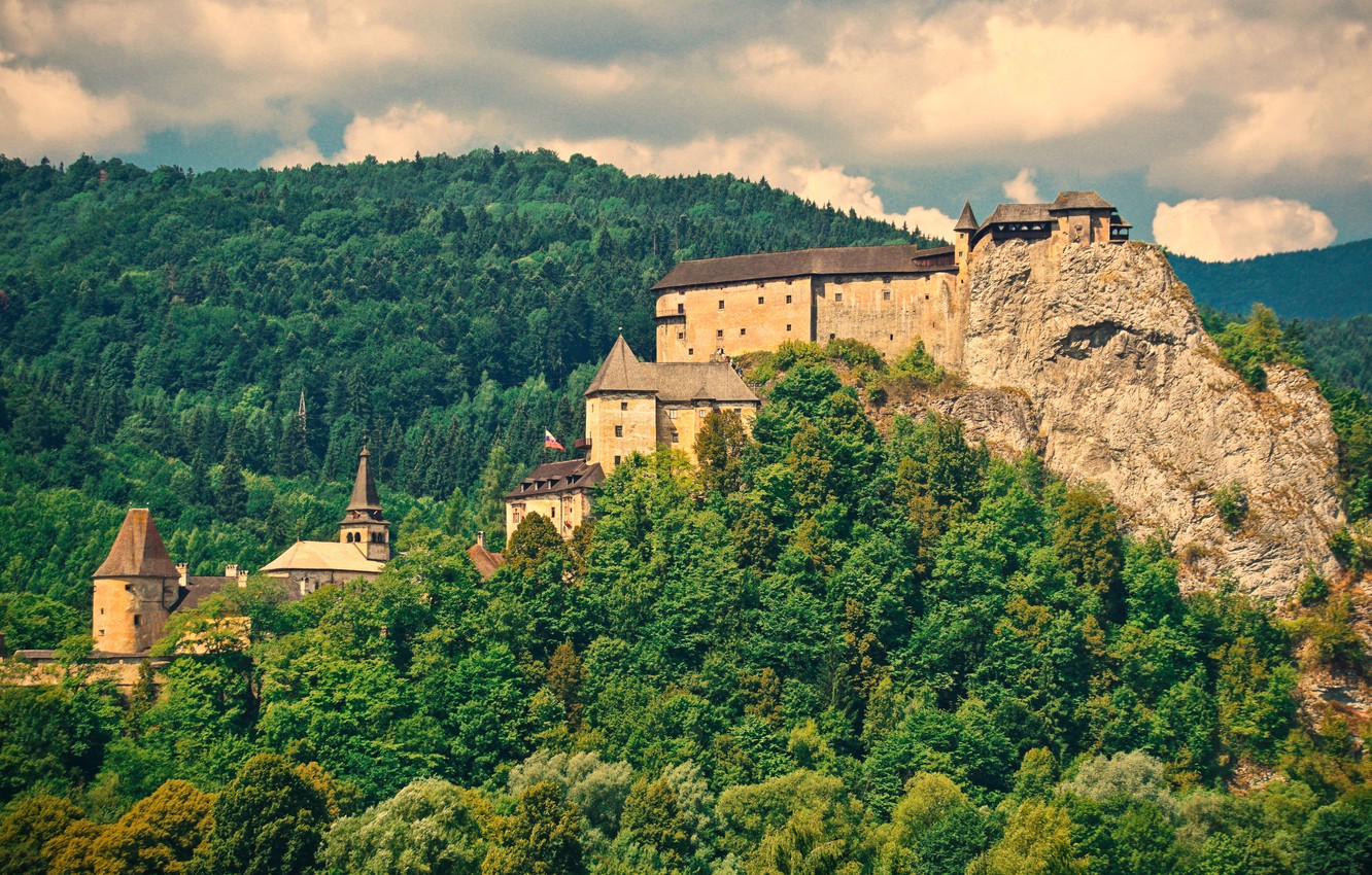 Photo Wallpaper Greens, Forest, Summer, Trees, Mountains, - Orava Castle - HD Wallpaper 