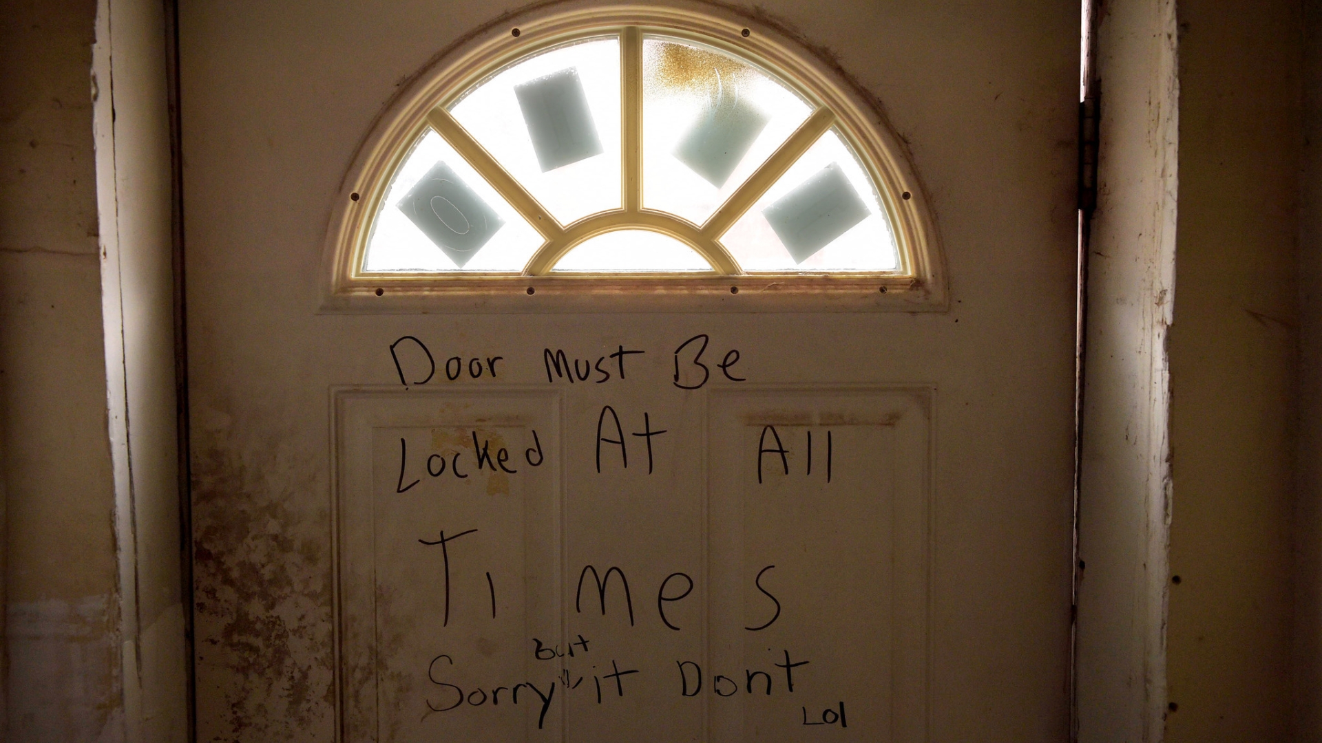 Baltimore Living Conditions - HD Wallpaper 