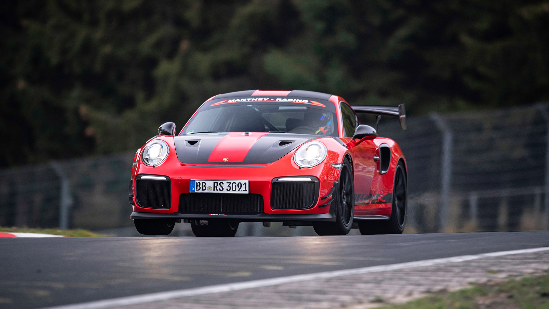 Porsche 911 Gt2 Rs Manthey Racing - HD Wallpaper 