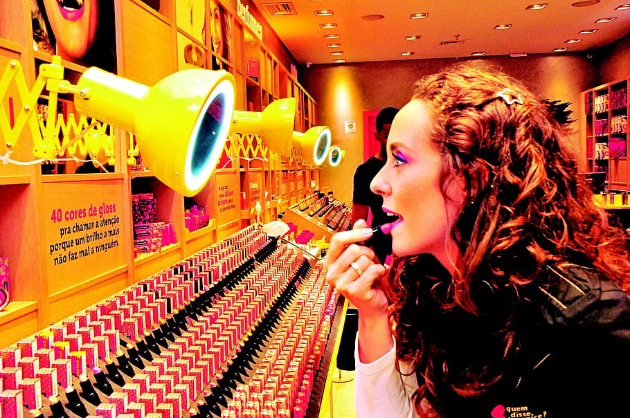 Cosmetics - HD Wallpaper 