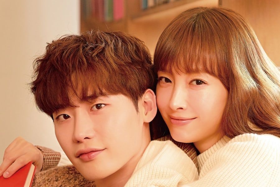 Romance Is A Bonus Book - HD Wallpaper 