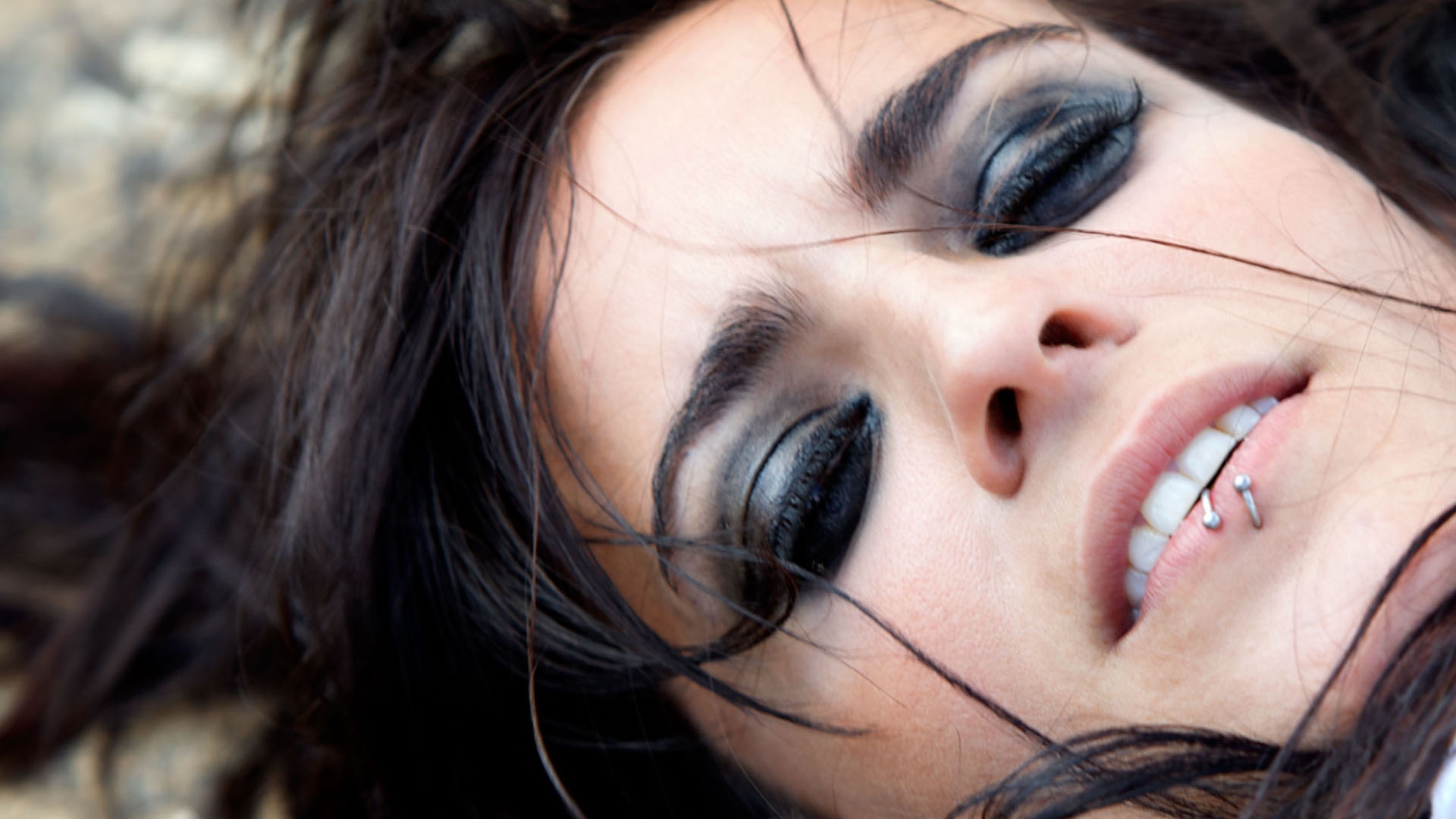 Piercing Girl Images - Bebe Maria Nieves Rebolledo Vila - HD Wallpaper 