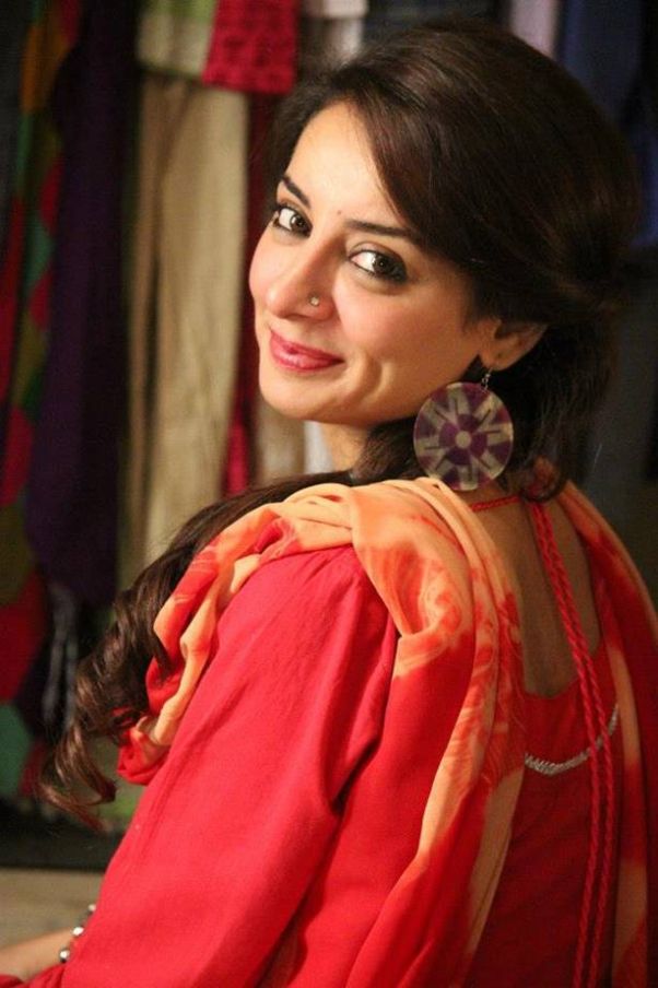 03 - Sarwat Gilani Pakistani Actress - HD Wallpaper 