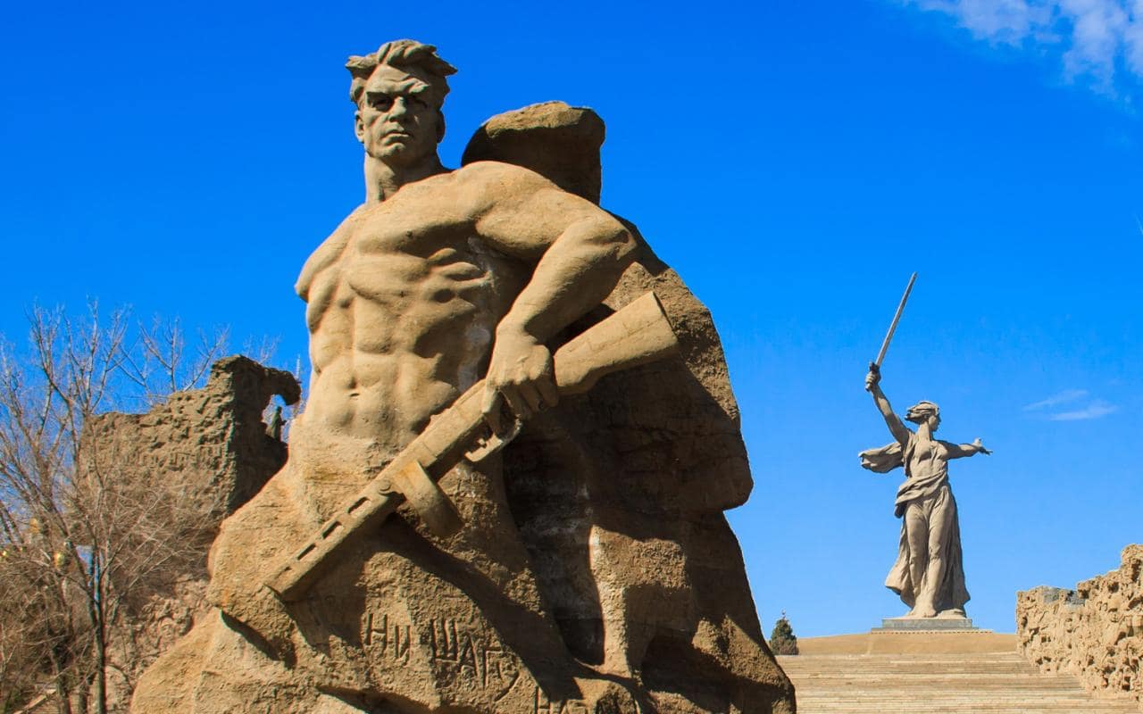 Mamayev Kurgan - HD Wallpaper 