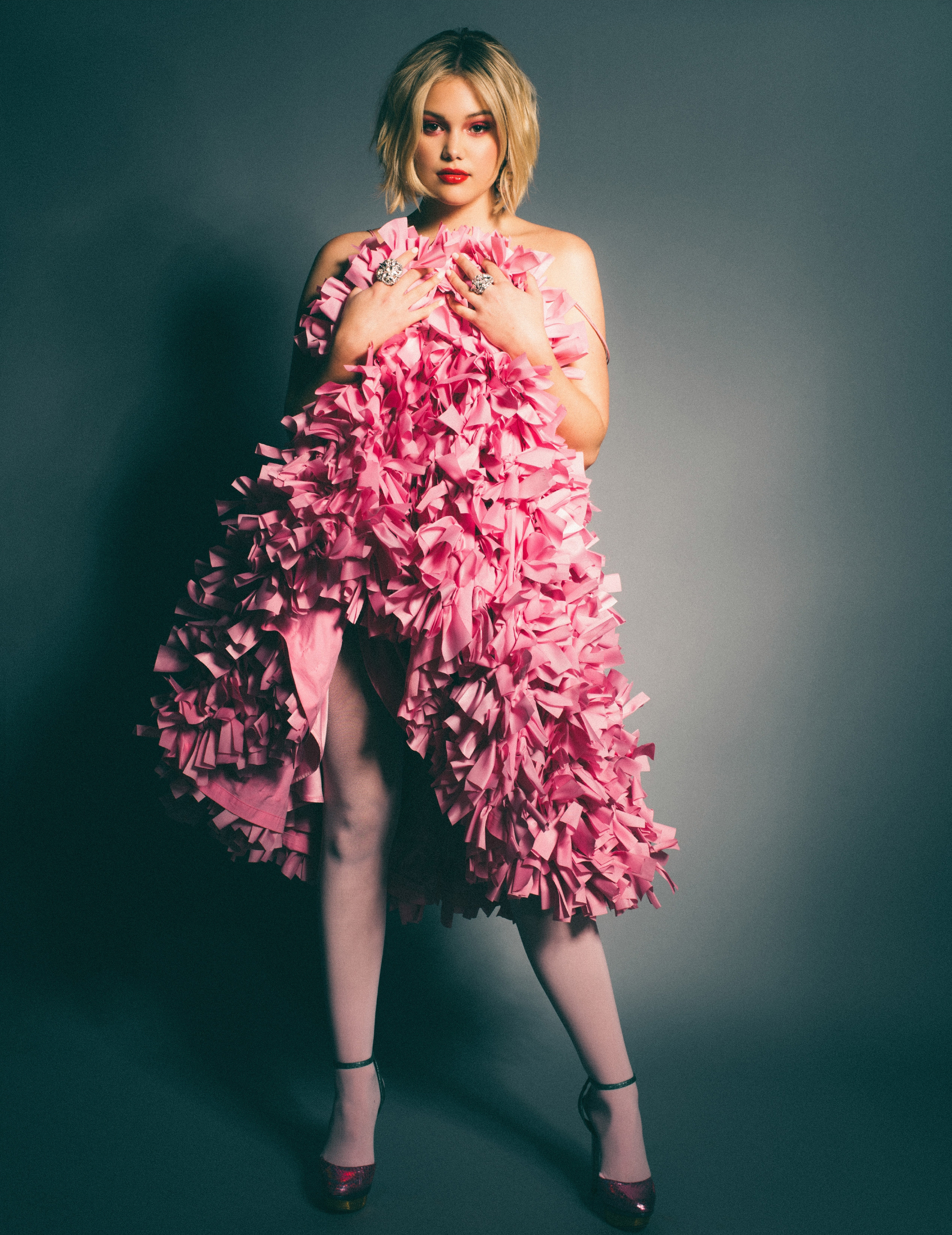 Olivia Holt Photoshoot 2019 - HD Wallpaper 