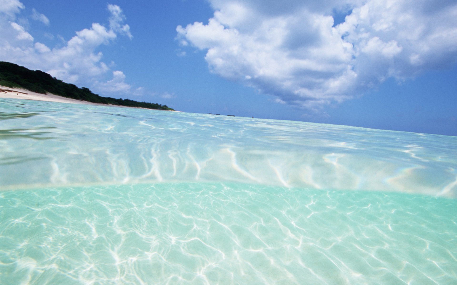 Okinawa S Turquoise Beach And Sky 1920*1200 No - Crystal Water - HD Wallpaper 