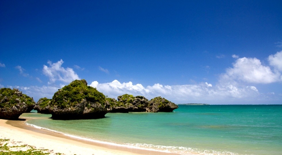 Chase Away The Winter Blues In Okinawa Islet 980x538 Wallpaper Teahub Io