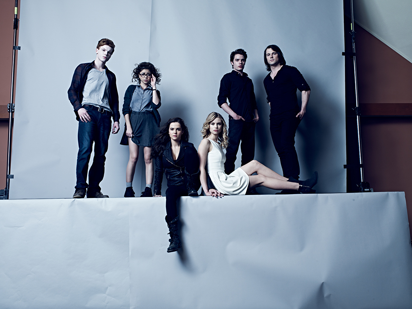 Vampire Academy Film - HD Wallpaper 