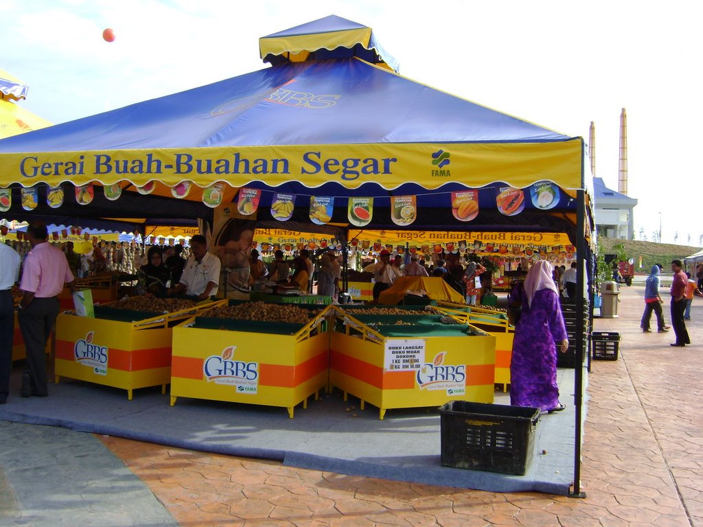 Gerai Buahan Segar - Gerai Buah Buahan Segar Fama - HD Wallpaper 