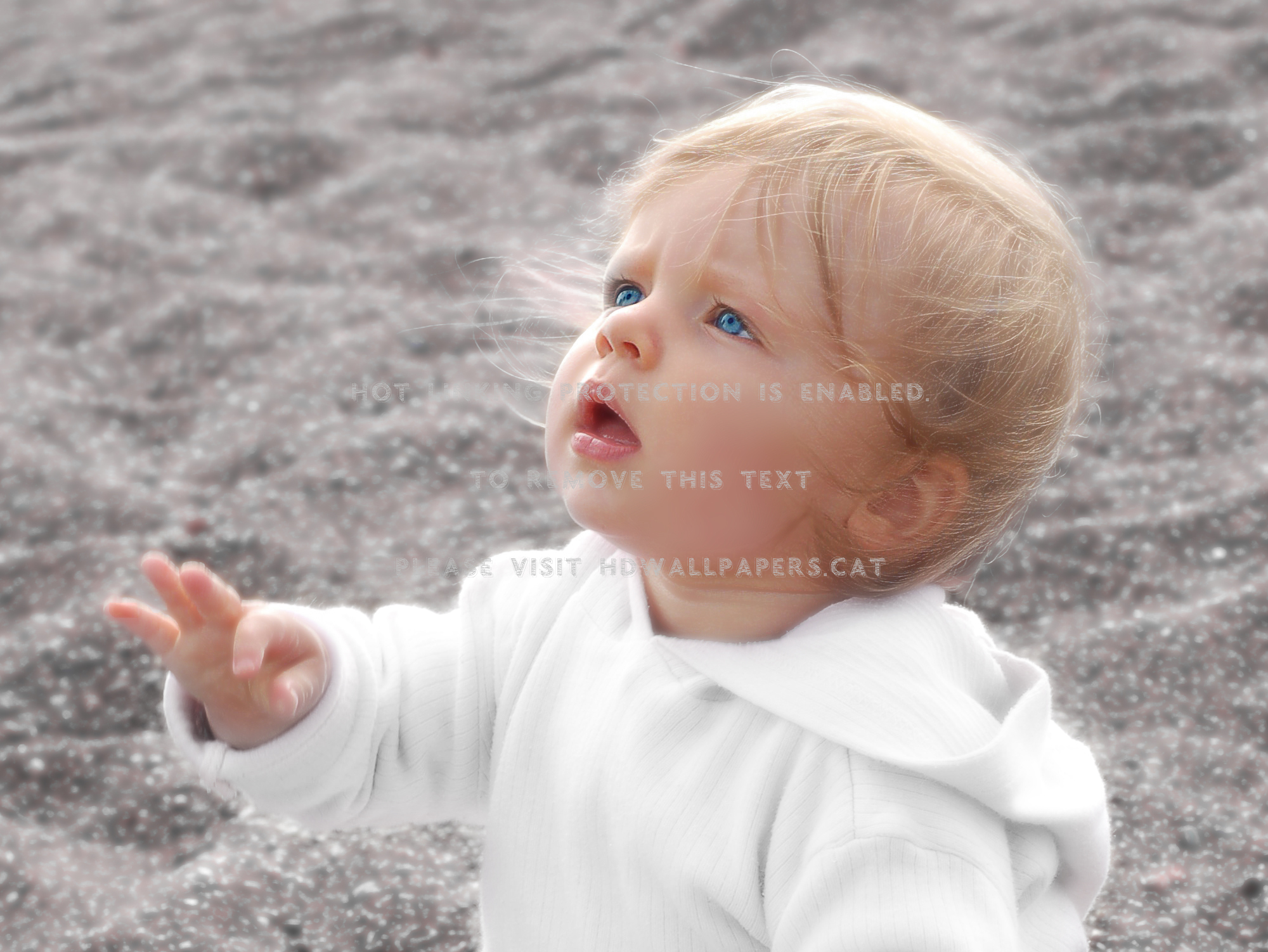 Cute Baby Pure Blonde Babies Blue Eyes - Child Looking Up At Sky -  2000x1502 Wallpaper 