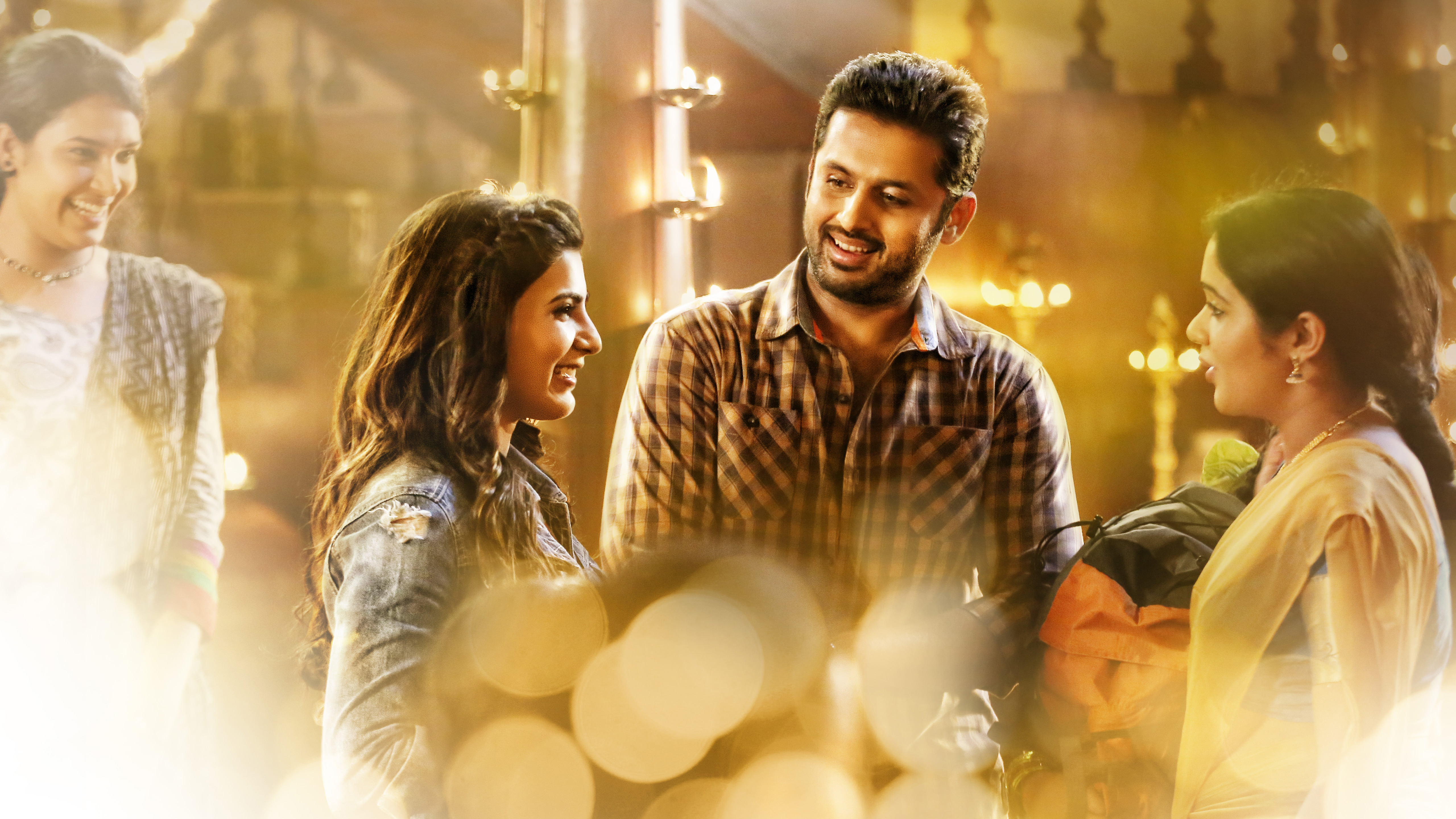 Aa Aa Movie Posters - HD Wallpaper 