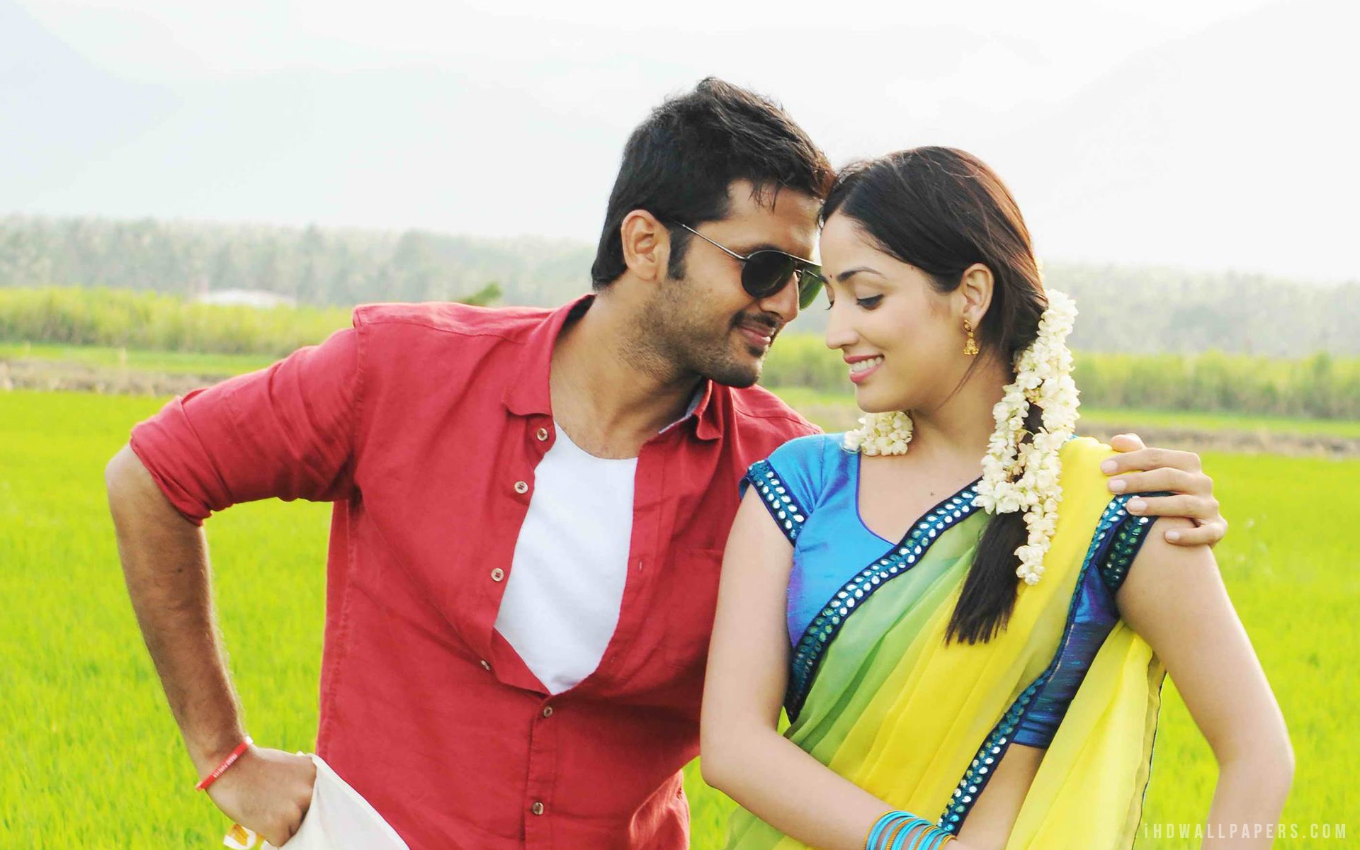 Yami Gautam In Courier Boy Kalyan - HD Wallpaper 
