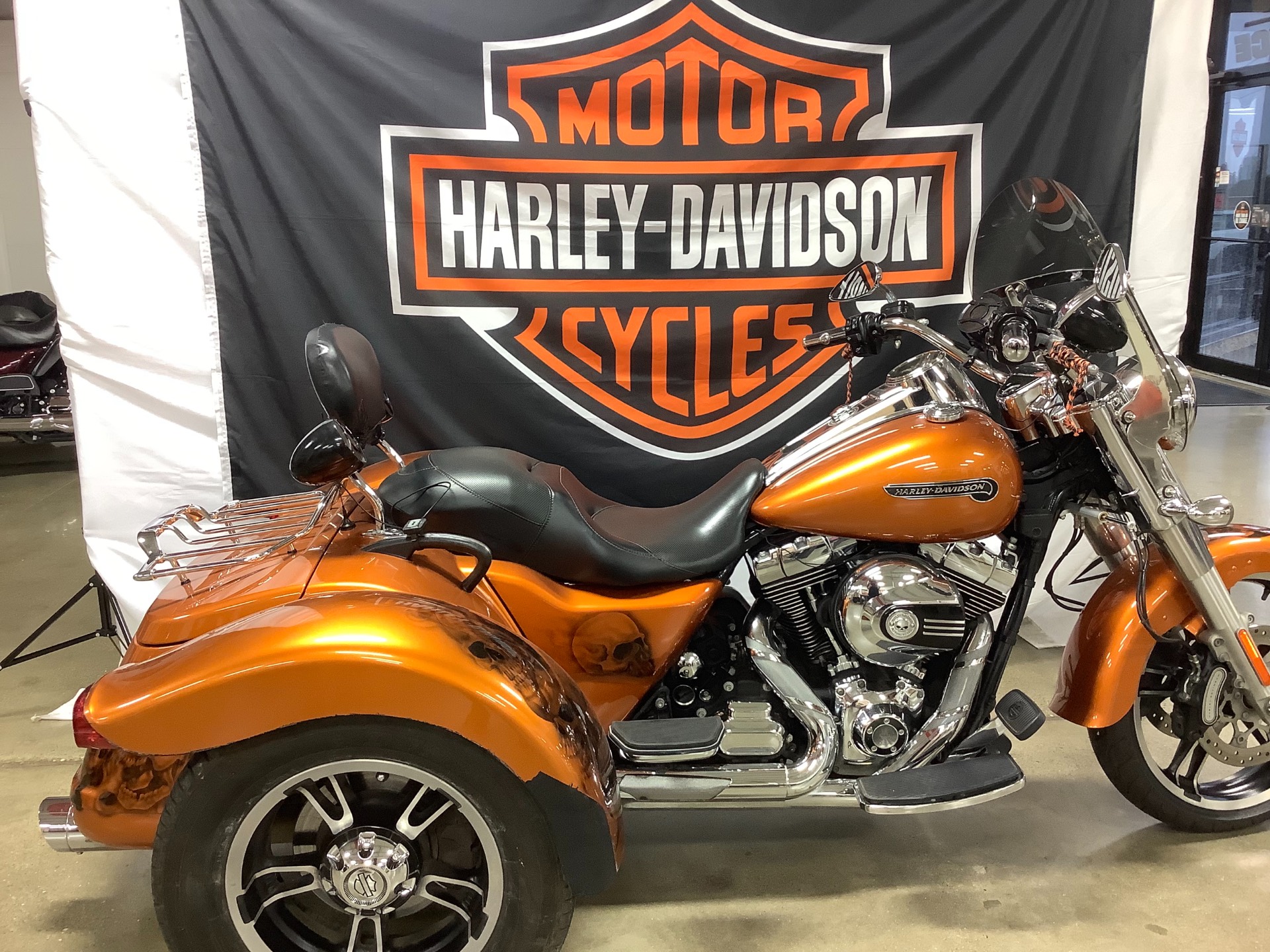 Harley Davidson - HD Wallpaper 