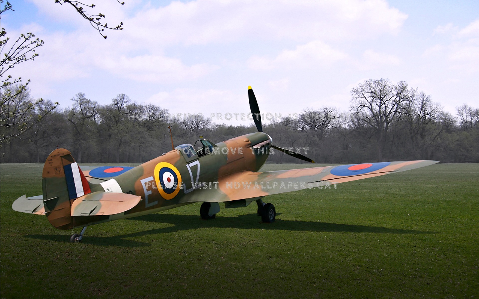 Wwii British Spitfire Mk Military Aircraft - Supermarine Spitfire - HD Wallpaper 