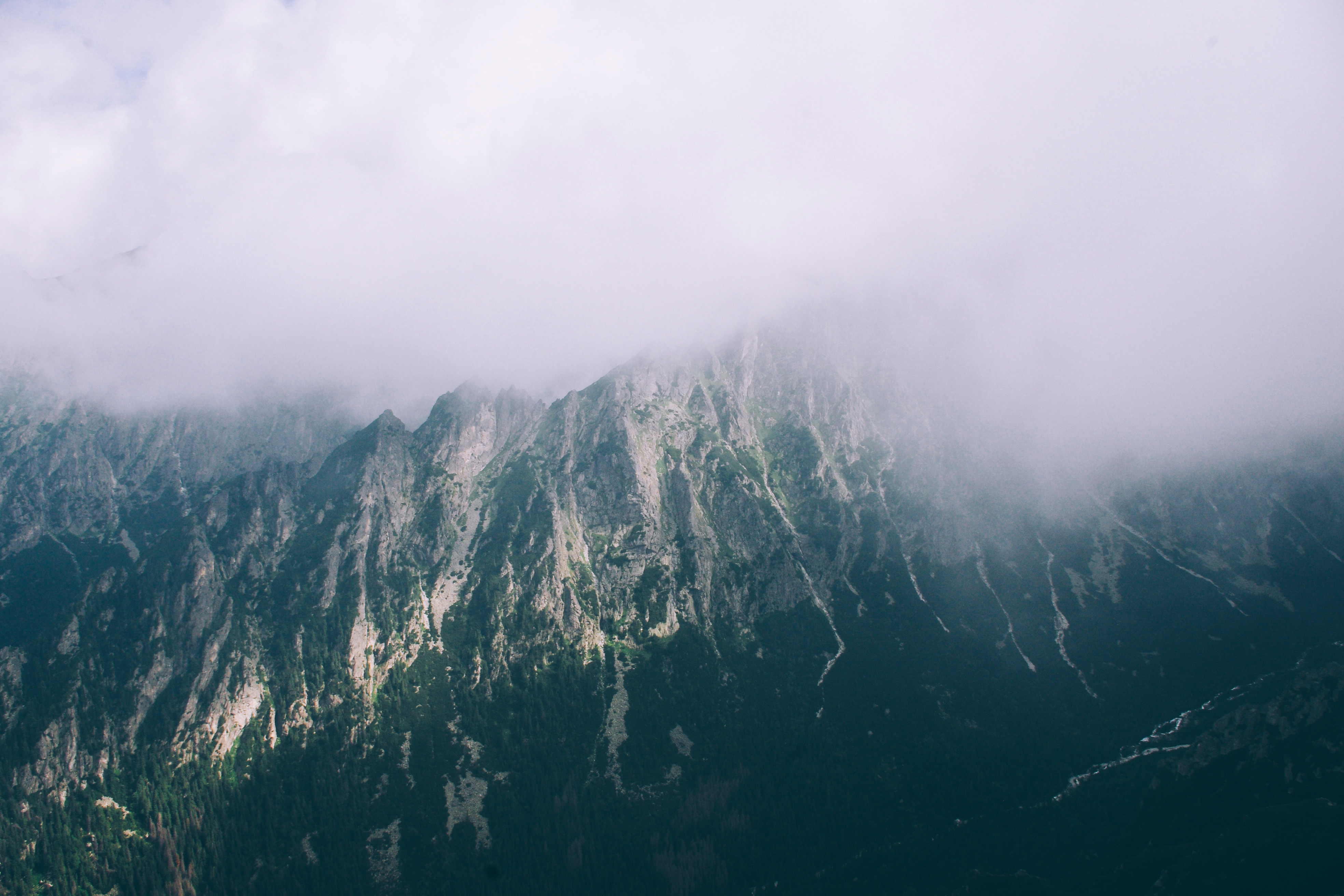 4k Ultra Hd Misty Wallpapers - HD Wallpaper 