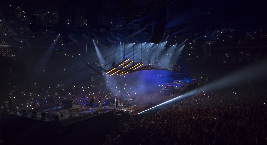 Mumford And Sons Stage Lighted With Portman Lights - Rock Concert - HD Wallpaper 