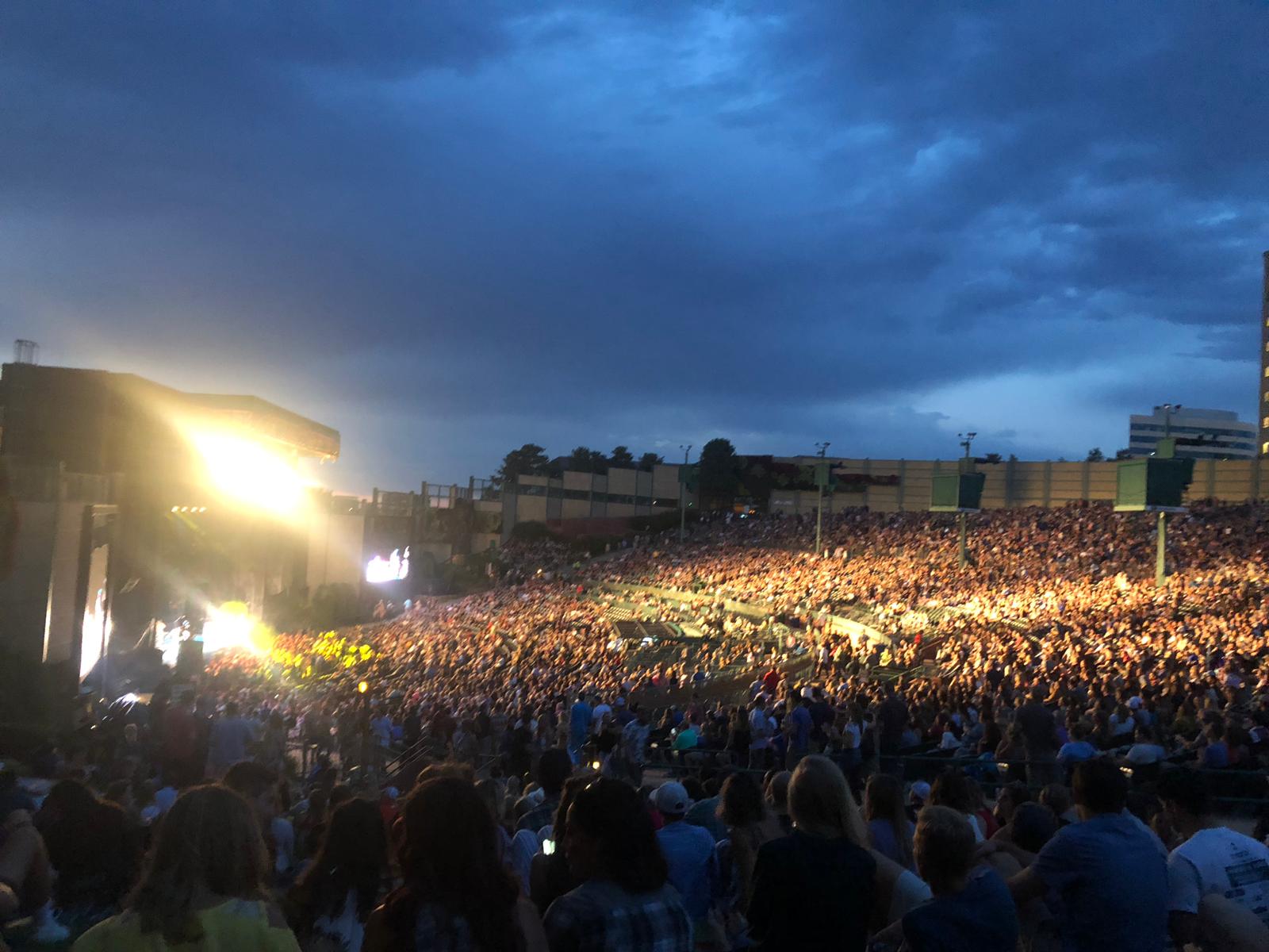 Crowd - HD Wallpaper 