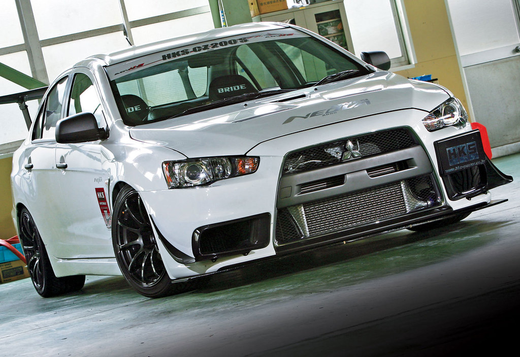Modified Mitsubishi Lancer Evo