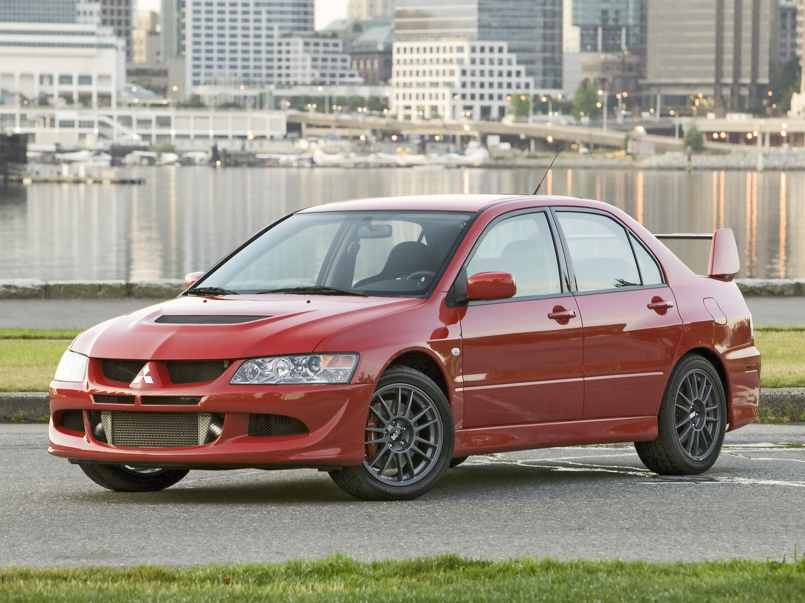 Mitsubishi Evo Lancer 8 - HD Wallpaper 