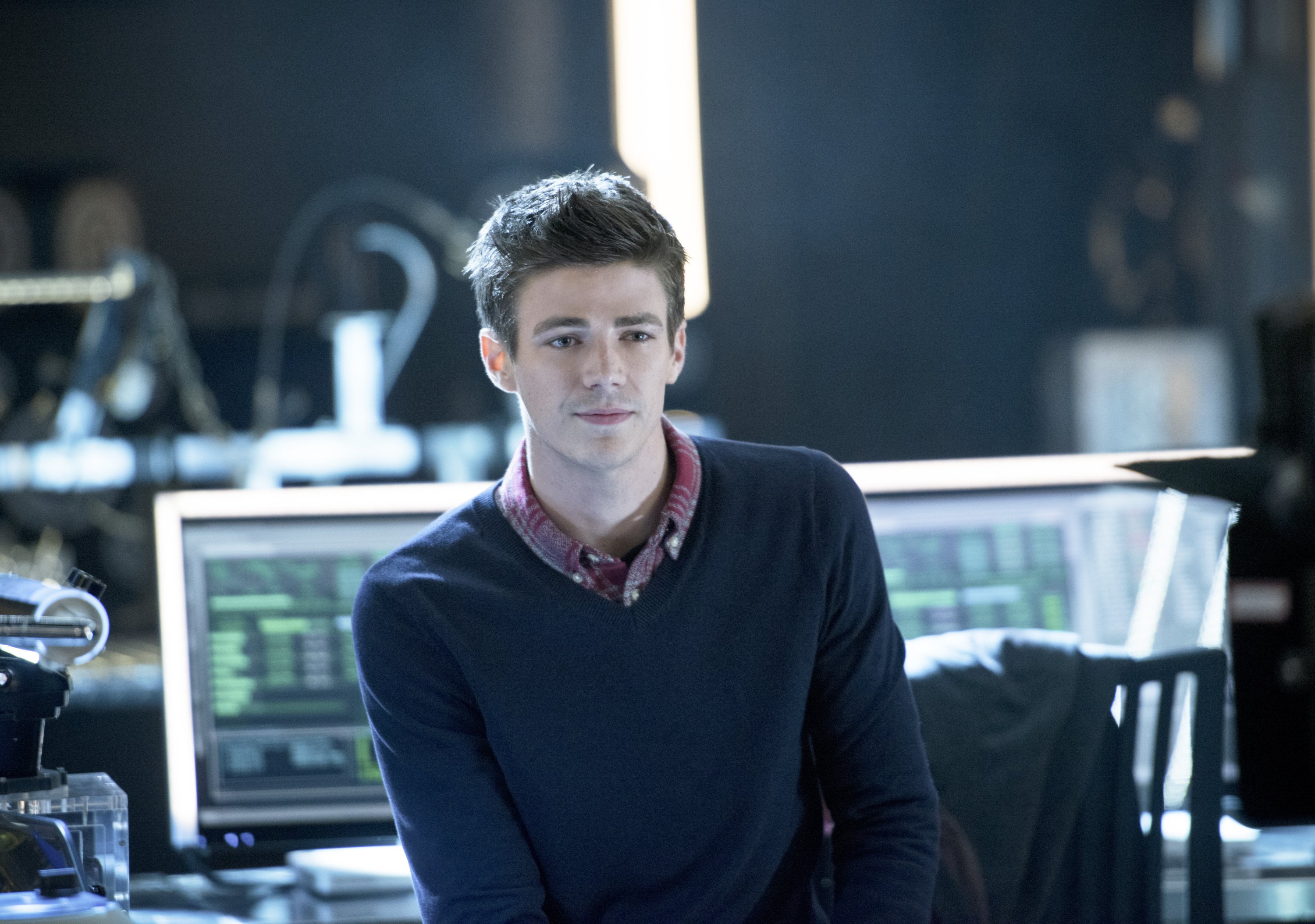 Grant Gustin Wallpaper - HD Wallpaper 
