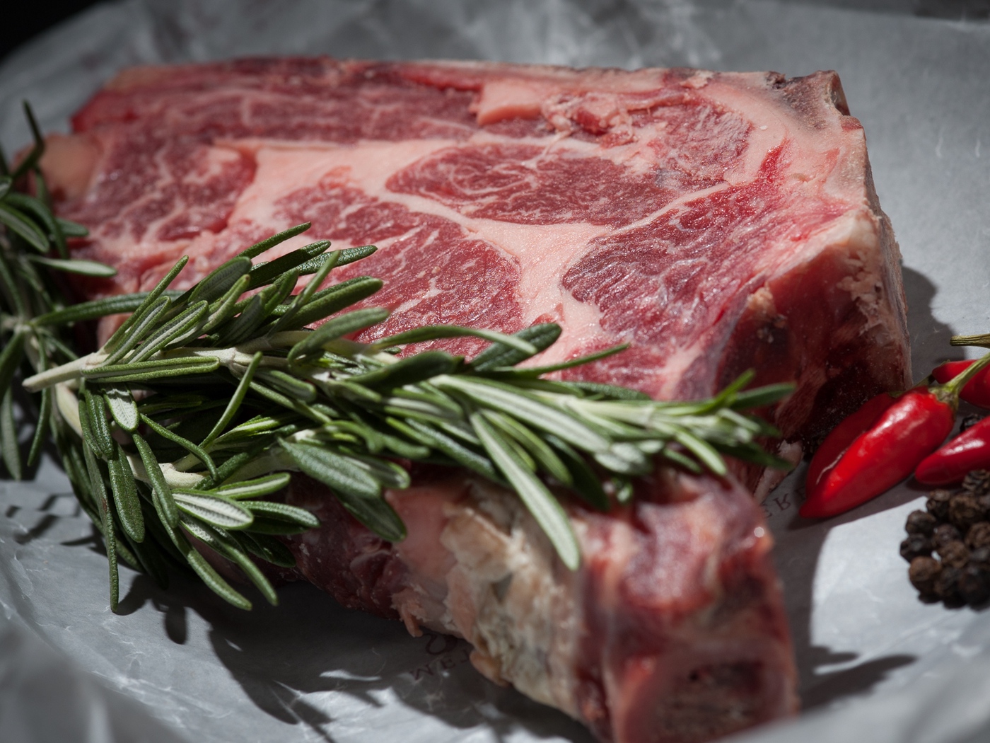 Wallpaper Meat, Rosemary, Steak - Meat - HD Wallpaper 