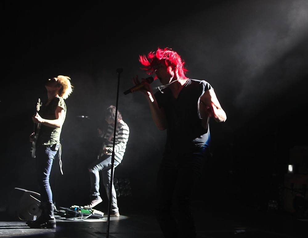 My Chemical Romance Performance - HD Wallpaper 