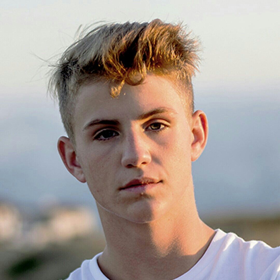 Matty B Raps 2019 1080x1080 Wallpaper teahub.io