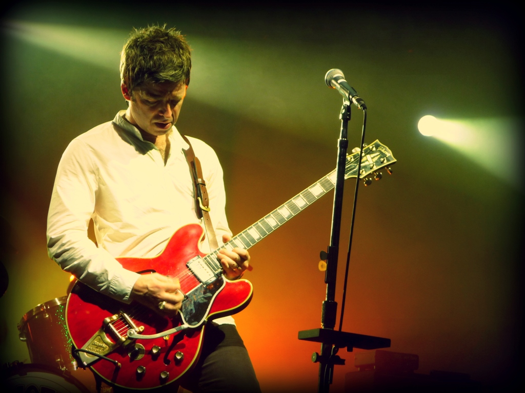 Noel Gallagher Gibson Es 355 - HD Wallpaper 