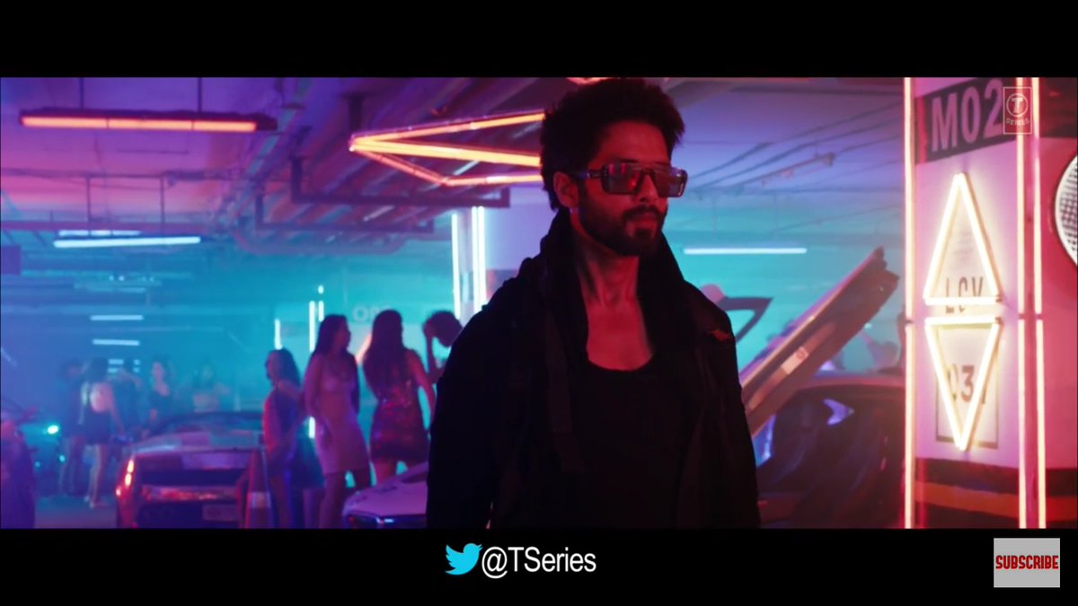 Shahid Kapoor Urvashi Song - HD Wallpaper 