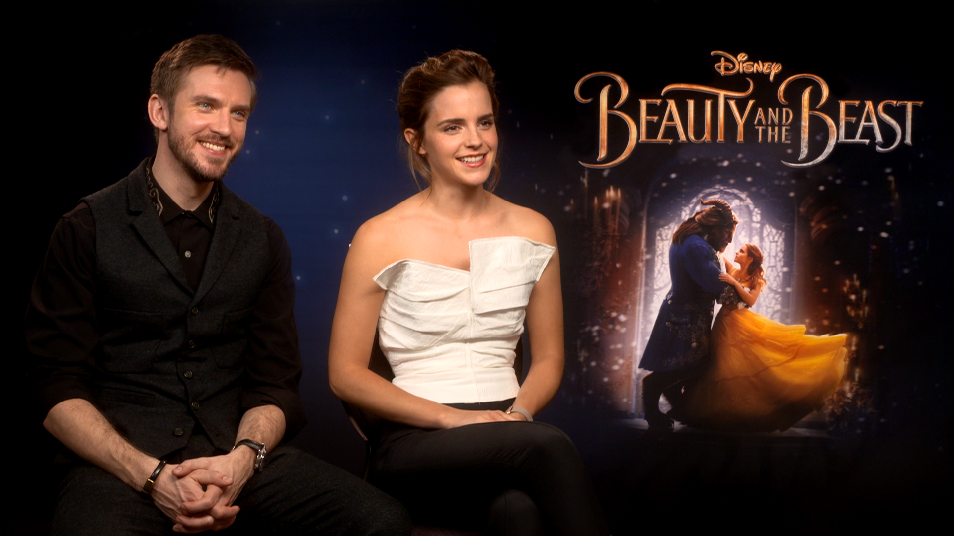 Luke Evans Josh Gad Gif - HD Wallpaper 