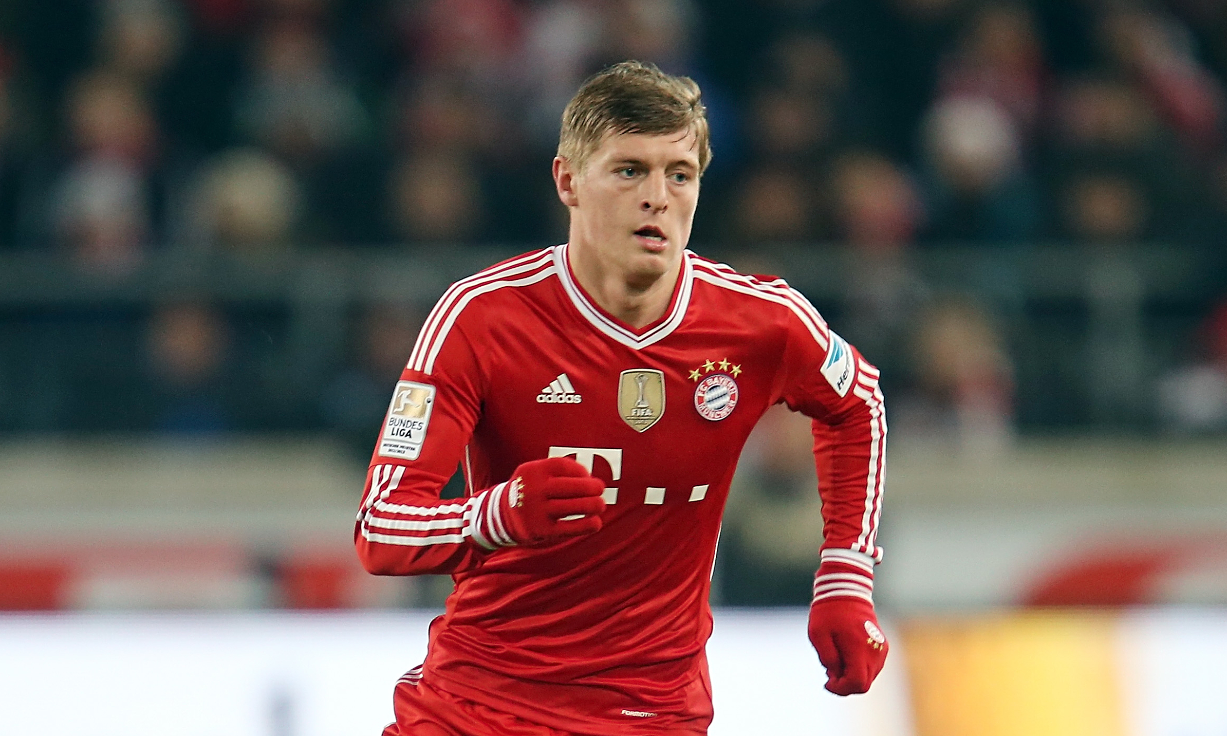 Toni Kroos Sexy Wallpapers - Toni Kroos En El Bayern - HD Wallpaper 