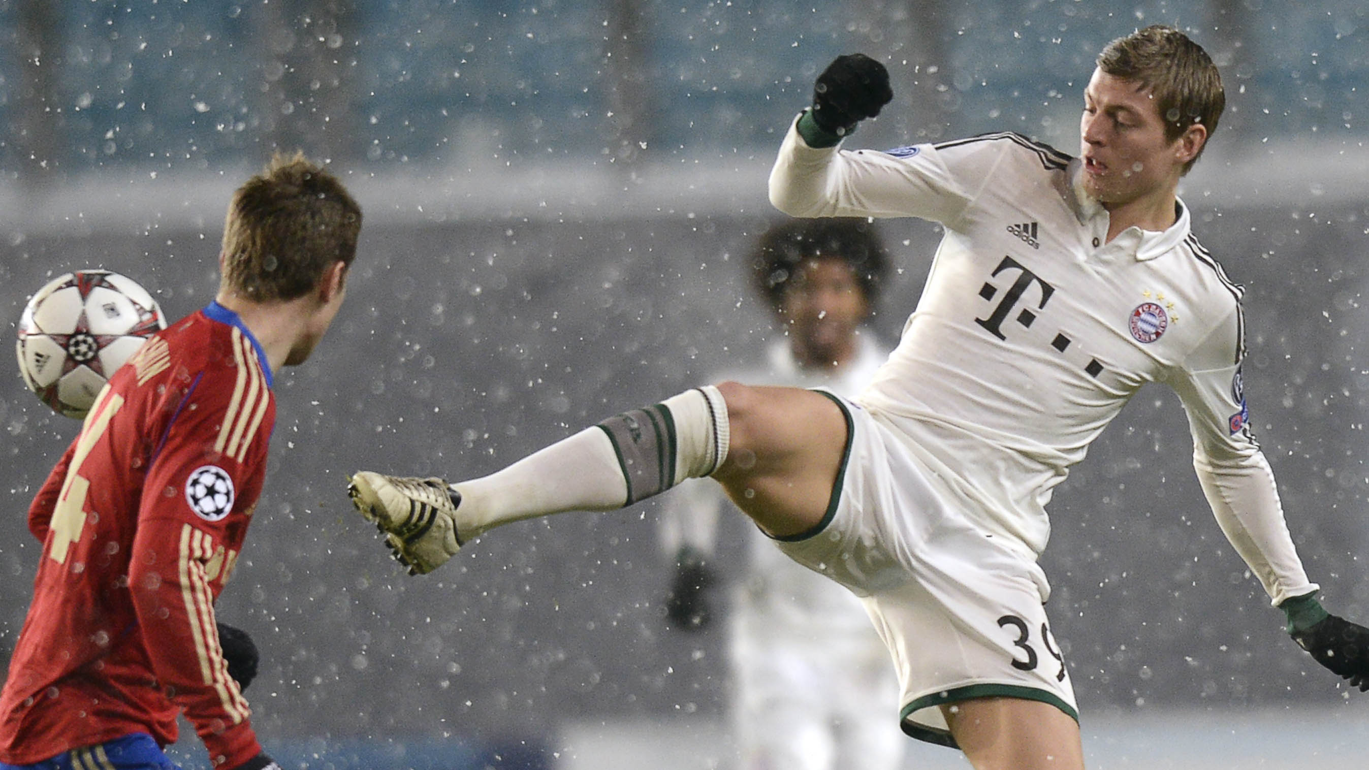 Toni Kroos Wallpaper-hd - T Mobile - HD Wallpaper 