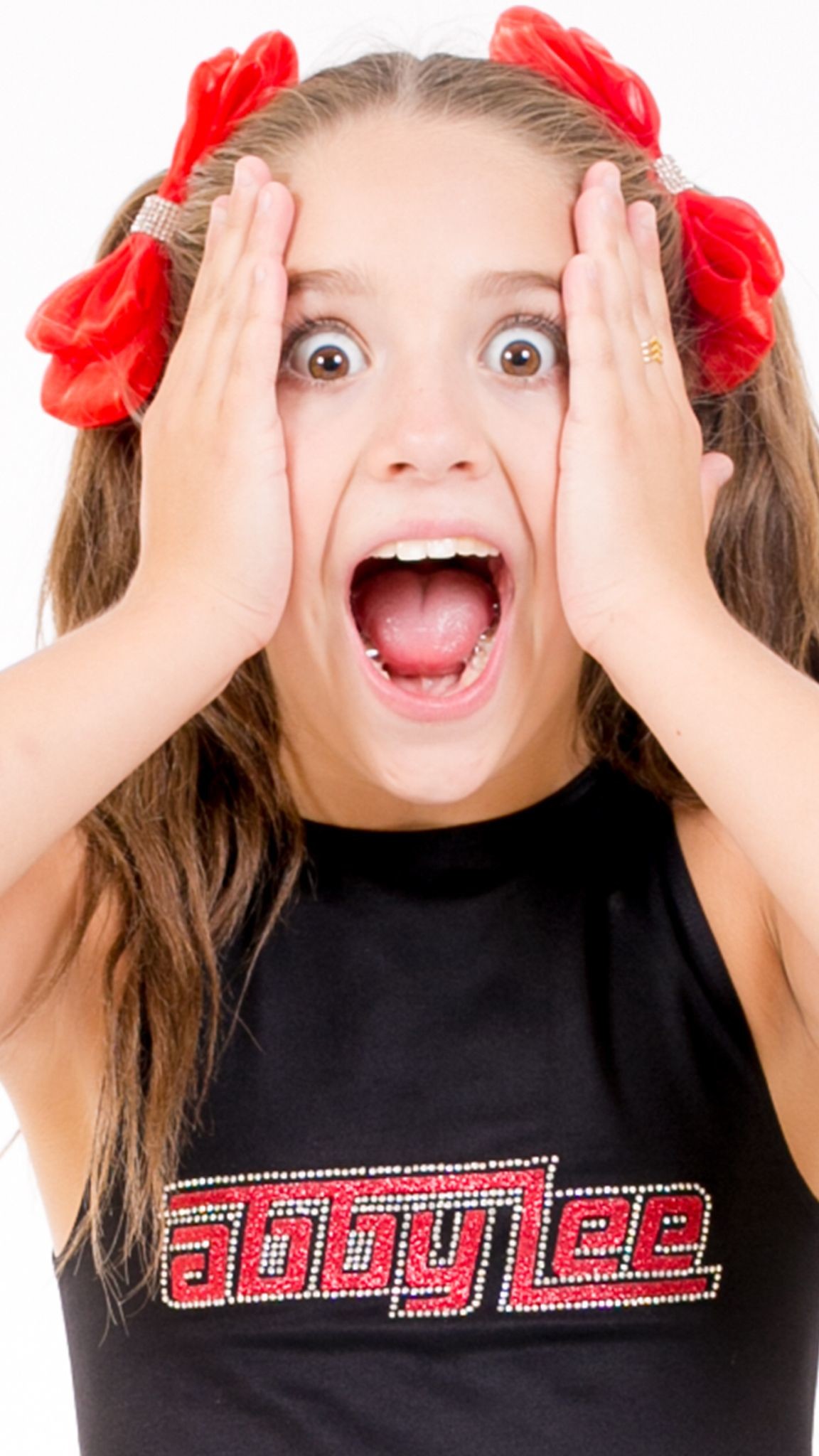 Mackenzie Ziegler Mackenzie Ziegler Funny Moments 1152x2048 Wallpaper Teahub Io