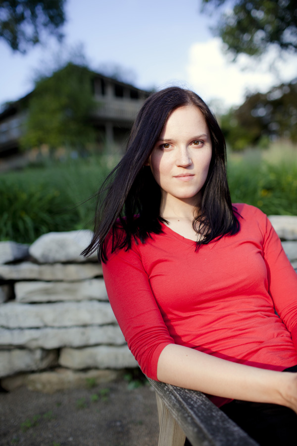 Veronica Roth 2010 - HD Wallpaper 