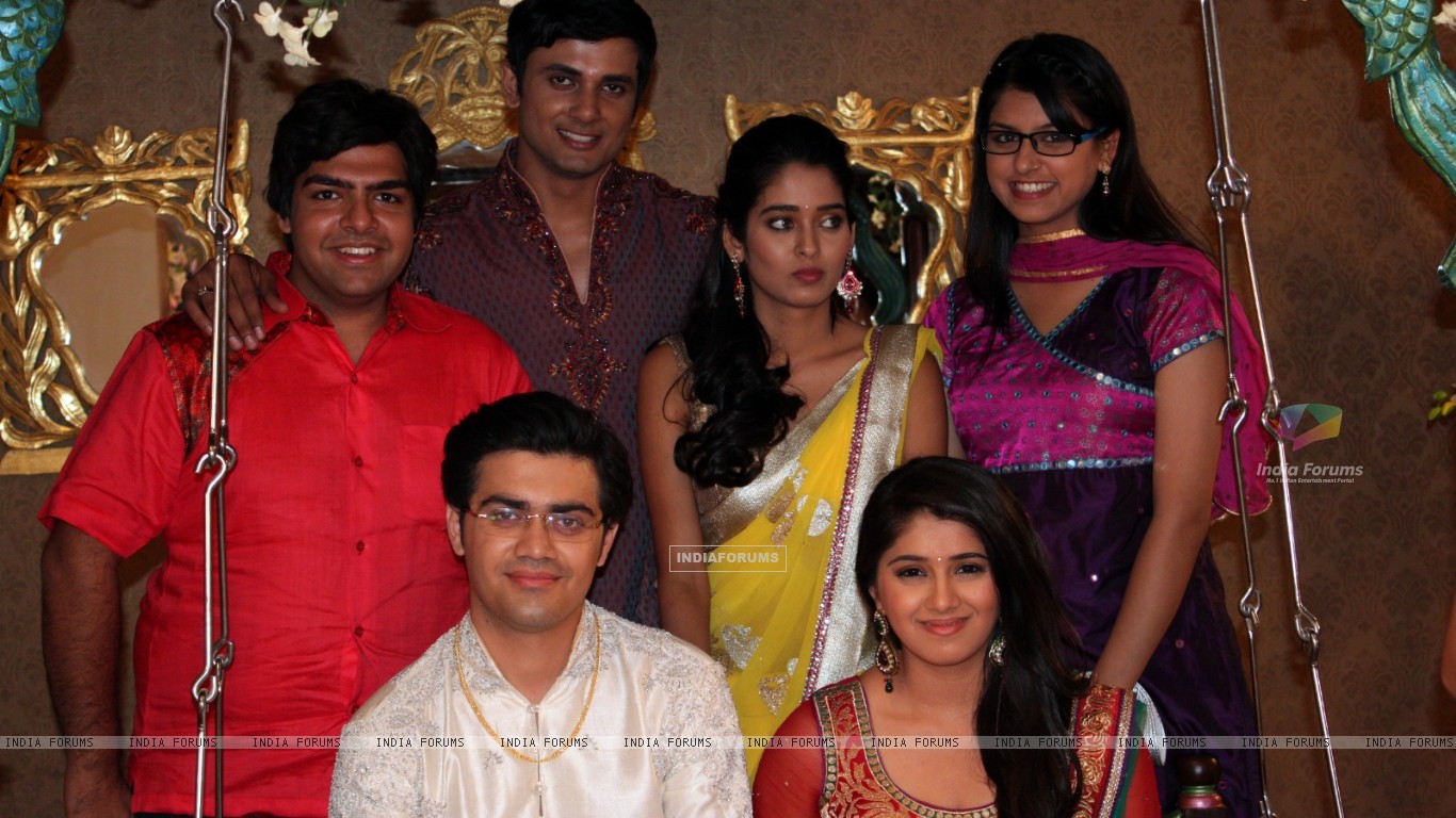 Decoration - HD Wallpaper 