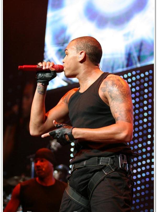 Chris Brown Tattoos 2007 - HD Wallpaper 