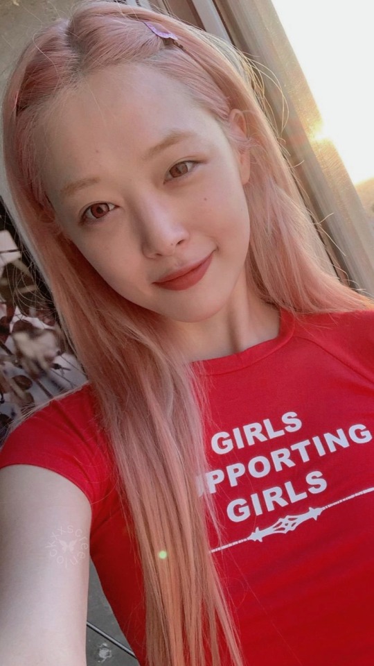 Image - Sulli Girls Supporting Girls - HD Wallpaper 