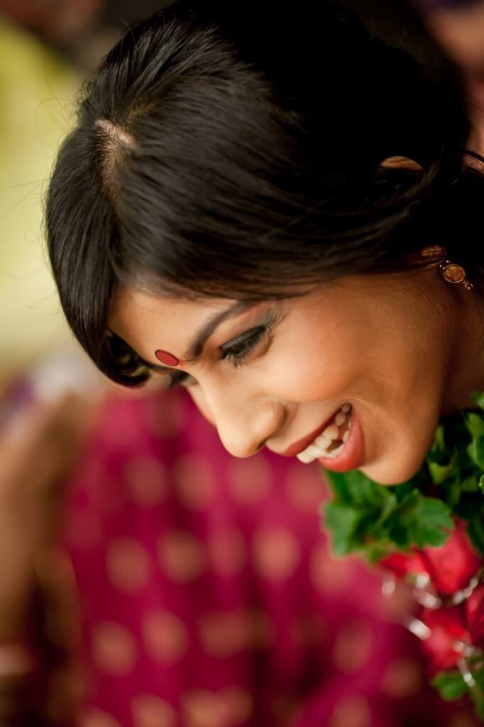 Candid Wedding Photography Beautiful Smile Bride Shaadigrapher - Girl - HD Wallpaper 