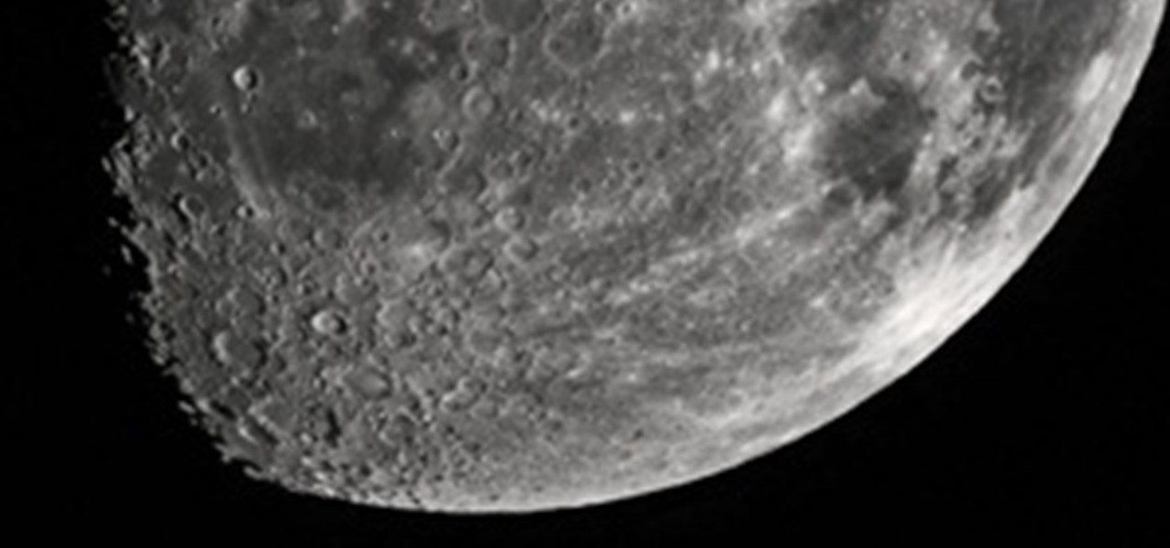 Real Telescope Picture Of Moon - HD Wallpaper 
