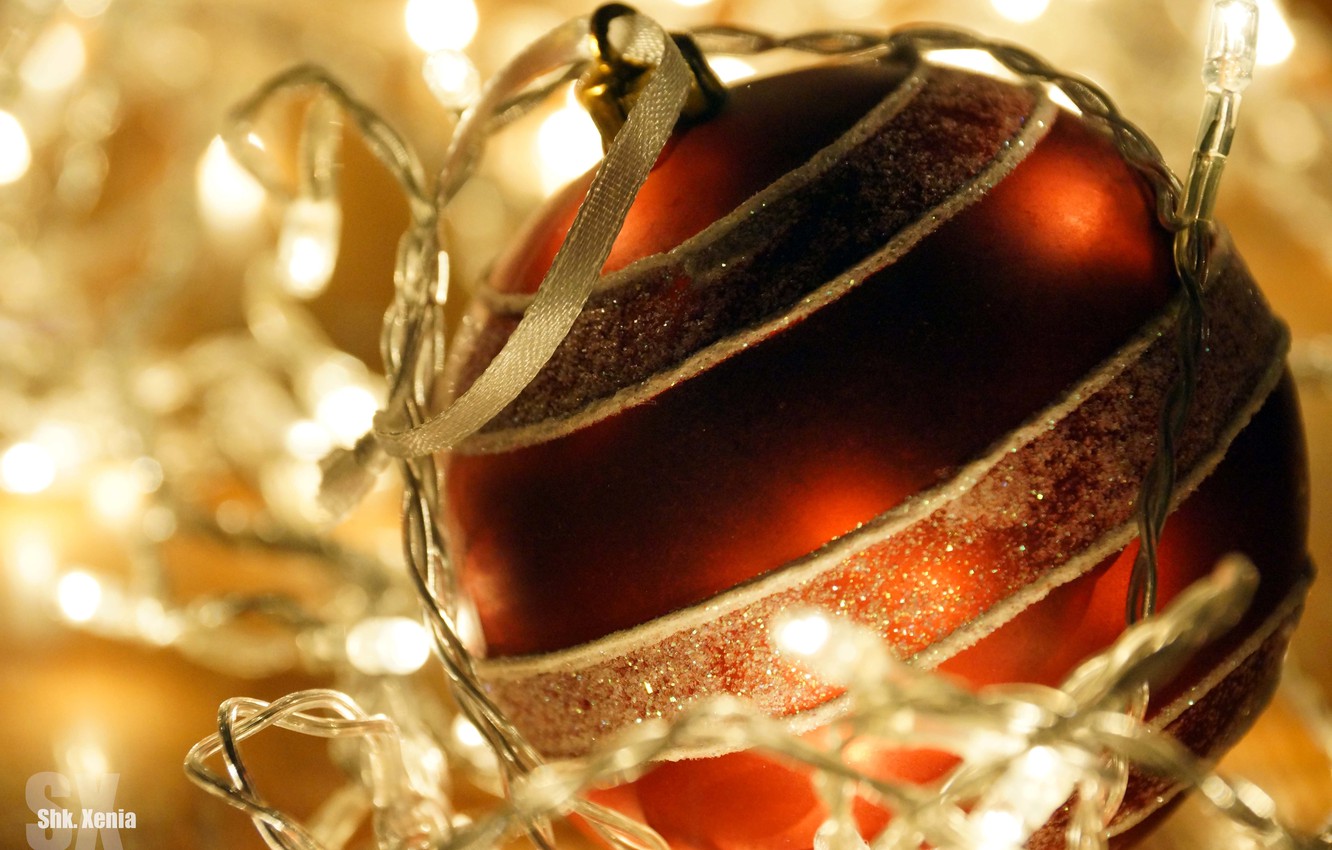 Photo Wallpaper Holiday, New Year, Ball, Garland - New Year - HD Wallpaper 