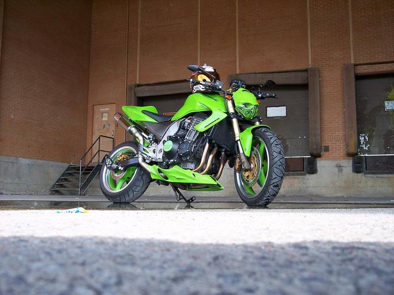 Z1000 Street Wallpaper - Motorcycle - HD Wallpaper 