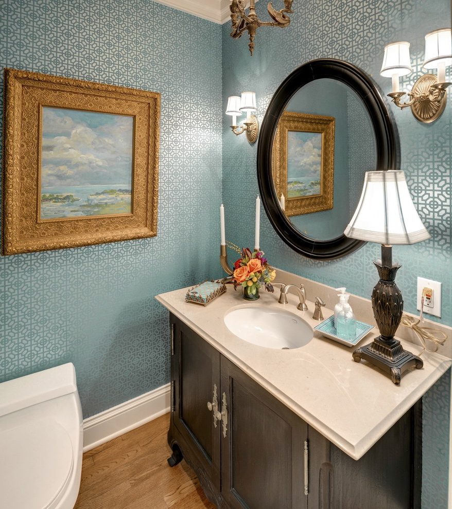 Minneapolis Downstairs Loo Wallpaper With Traditional - Bathroom - HD Wallpaper 