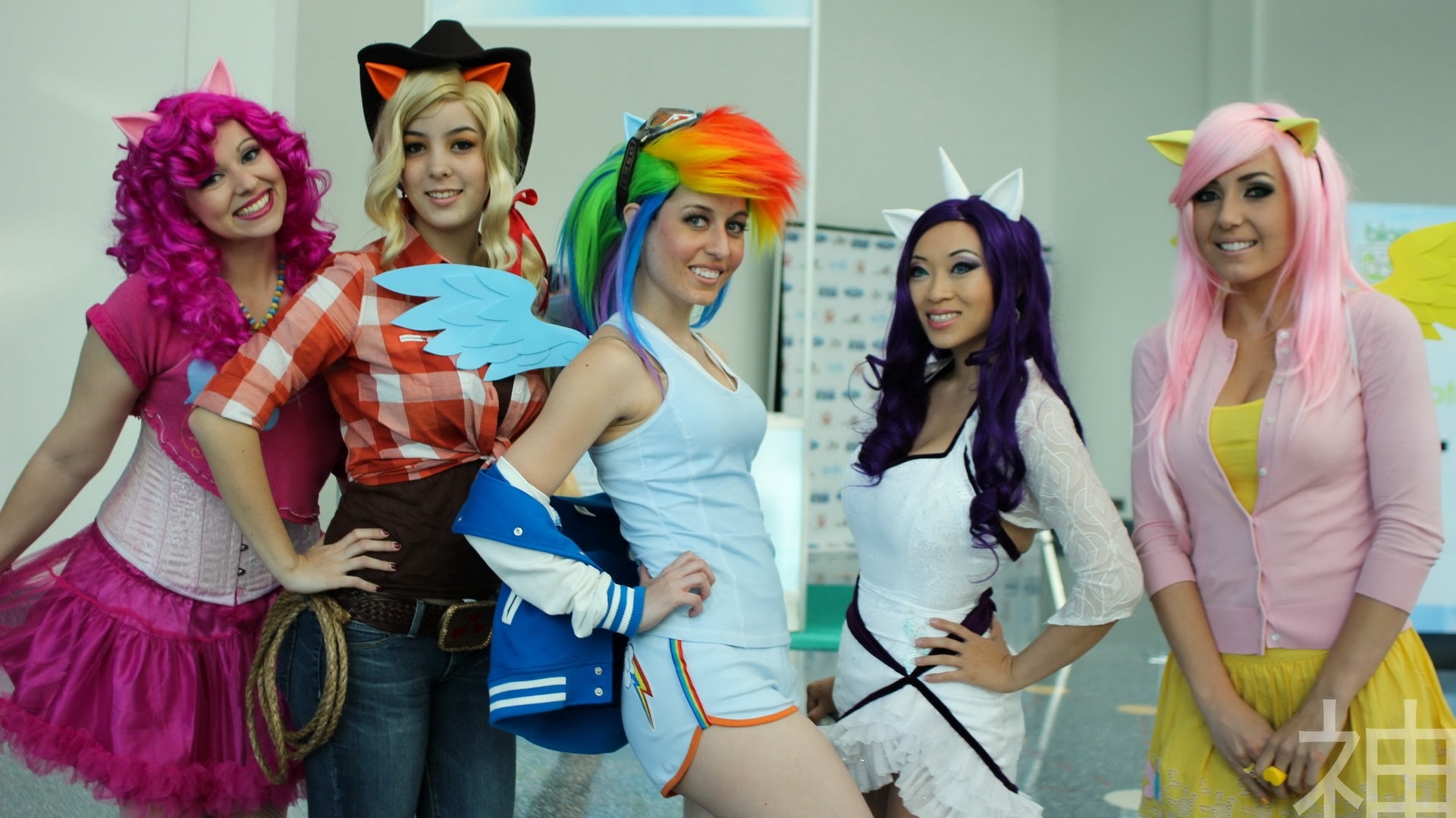 My Little Pony Woman - HD Wallpaper 