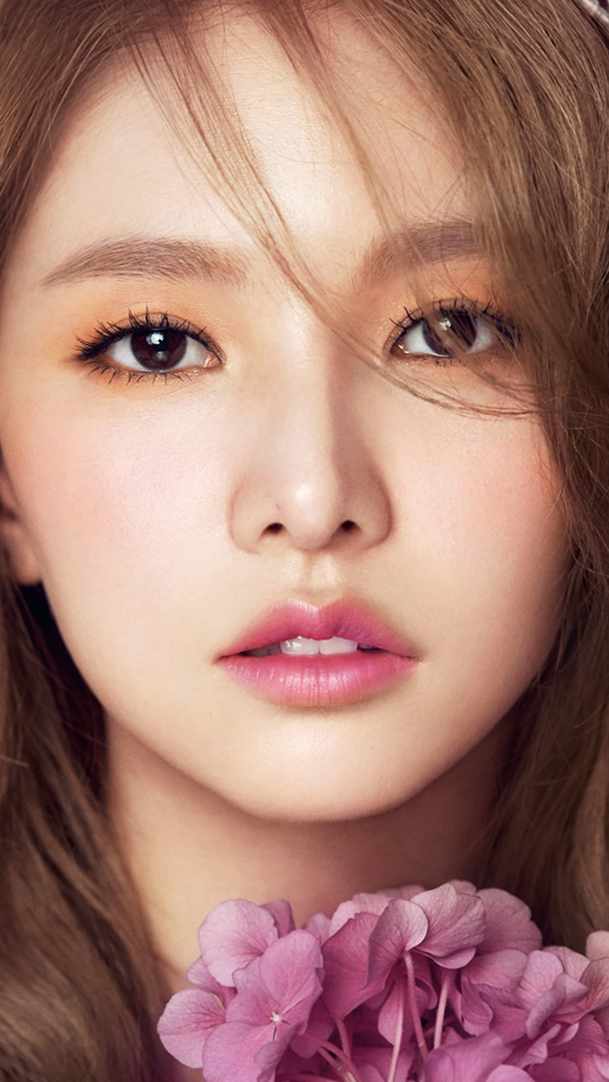 Kpop Girl Flower Cute Pink Red Android Wallpaper - สี ย้อม ผม ที่ ติด ดี - HD Wallpaper 