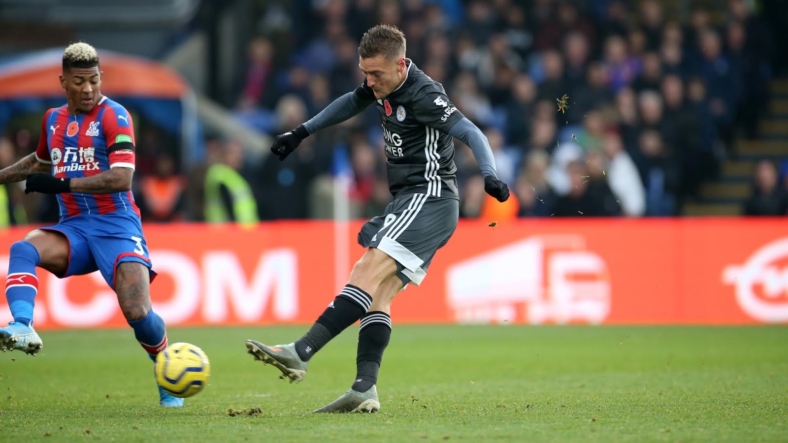 Jamie Vardy Scoring His 10th Goal Of The Season For - Jamie Vardy Vs Crystal Palace - HD Wallpaper 