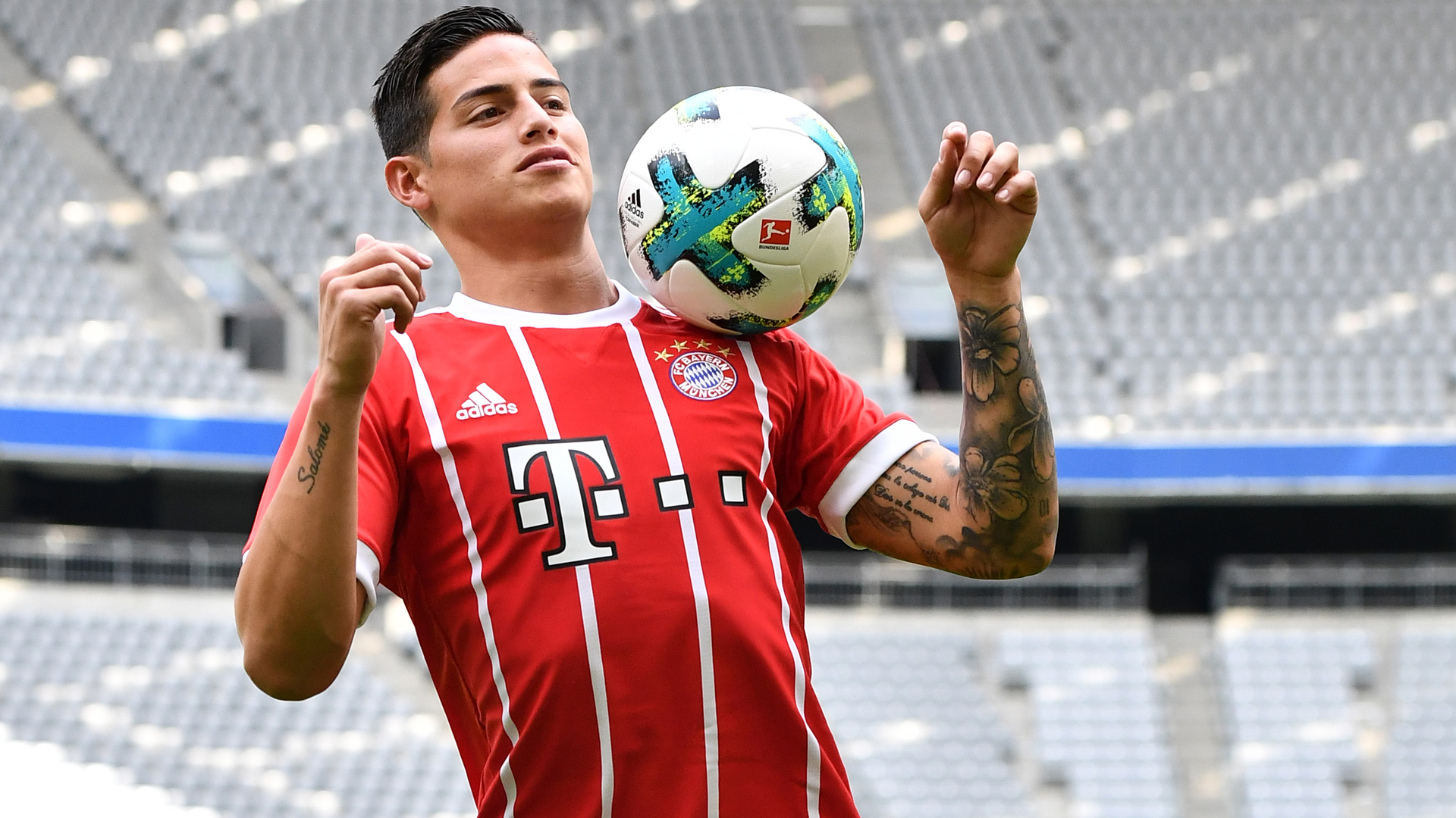 James Rodriguez Shruds Off Ronaldo Comments And Real - James Rodriguez Bayern - HD Wallpaper 