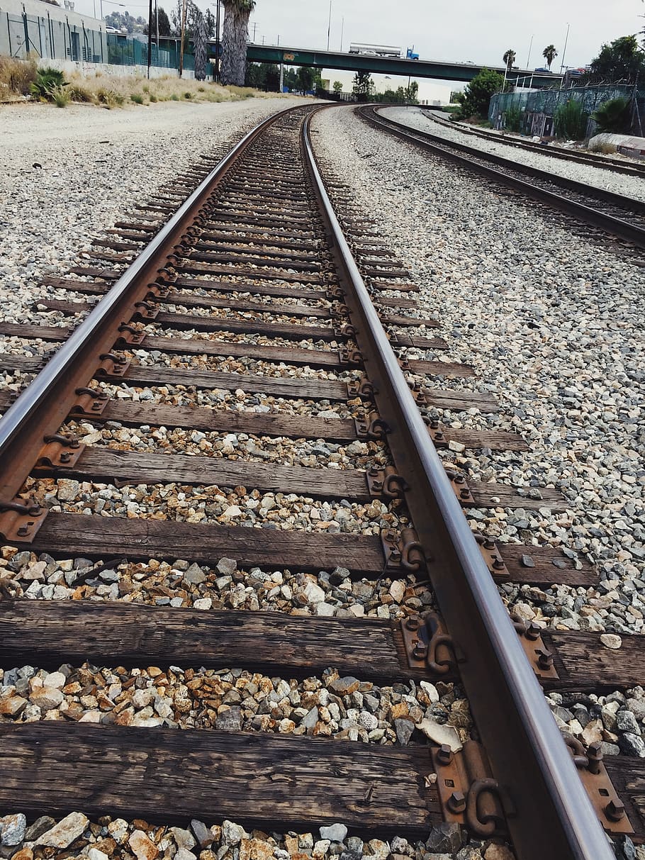 Track - HD Wallpaper 