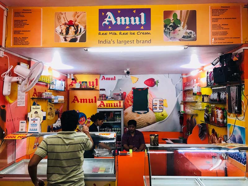 Amul Ice Cream Parlour Theme - HD Wallpaper 